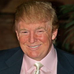 Donald.Trump.Smiles.for.the.Camera__1411121692_159.118.232.73