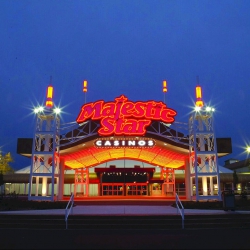 Majestic Star Casino in Gary Indiana - Man Yells ISIS