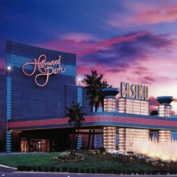 hollywood-casino-gambler-robbed-of-winnings