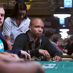 phil-ivey-cheng-yin-sun-borgata-baccarat-edge-sorting